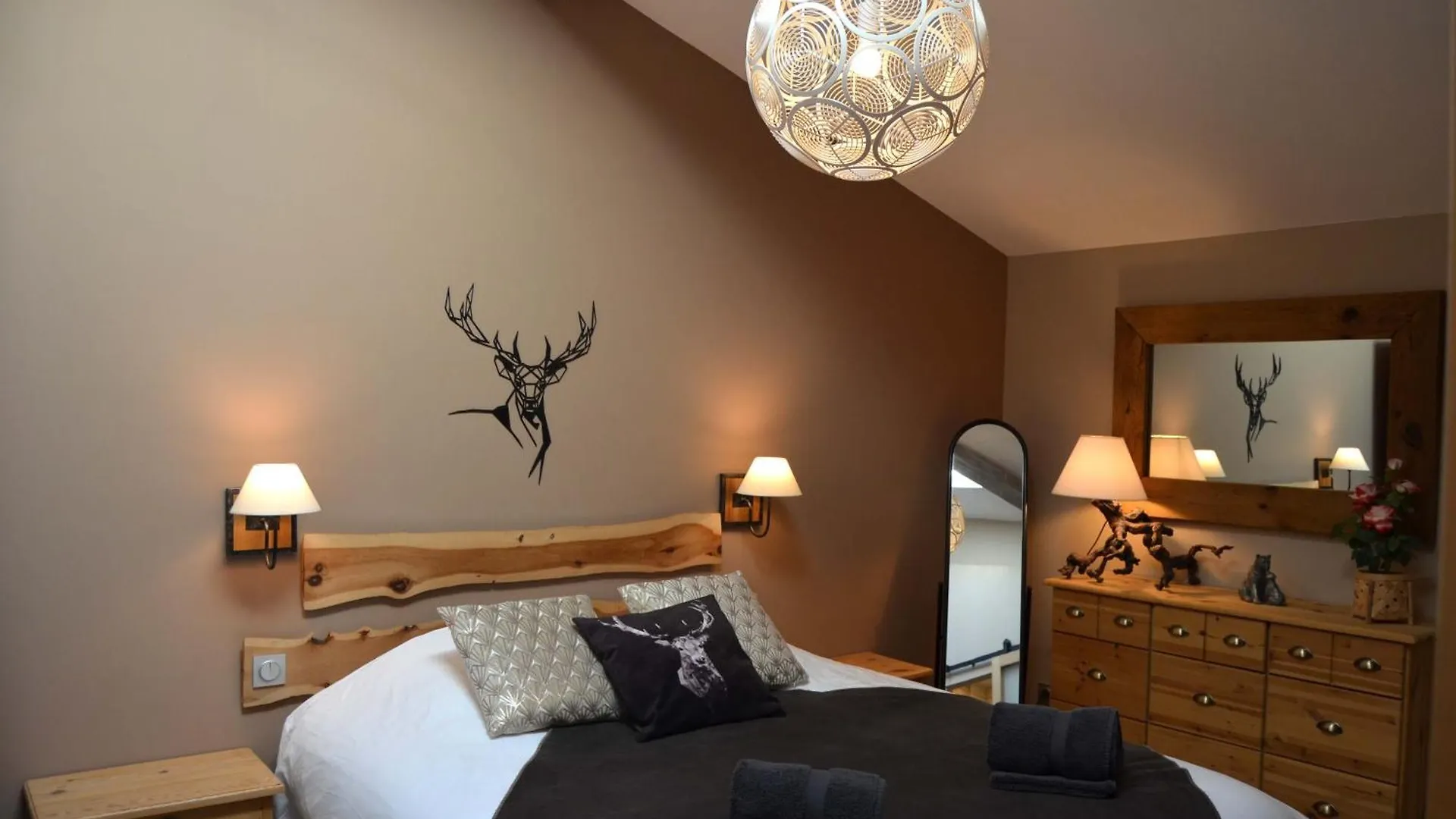 Chalet Avec Jacuzzi, Billard, Jardin Clos, Proche Paradiski La Plagne 0*,  France